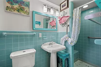 2207 Hickory Avenue, Sarasota, FL 34234 - Photo 17