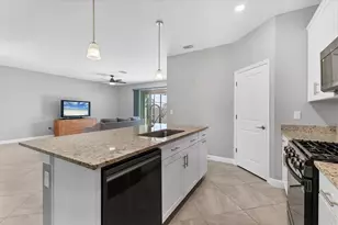 5129 Marina Basin Ct, Bradenton, FL 34211 - Photo 11