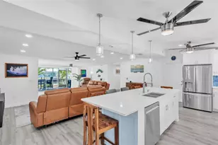 513 71st St, Holmes Beach, FL 34217 - Photo 5