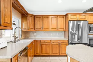 4672 Alexander Pope Ln, Sarasota, FL 34241 - Photo 11