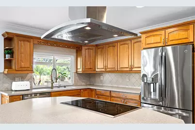 4672 Alexander Pope Lane, Sarasota, FL 34241 - Photo 9