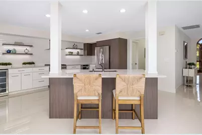 480 Cleveland Drive, Sarasota, FL 34236 - Photo 13