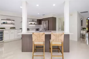 480 Cleveland Dr, Sarasota, FL 34236 - Photo 13