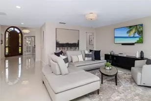 480 Cleveland Dr, Sarasota, FL 34236 - Photo 9