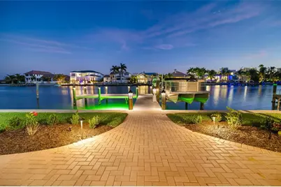 480 Cleveland Drive, Sarasota, FL 34236 - Photo 53
