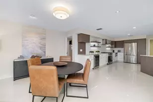 480 Cleveland Dr, Sarasota, FL 34236 - Photo 23