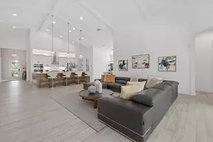 745 Tailwind Pl, Sarasota, FL 34240 - Photo 15