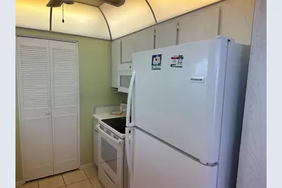 3808 Gulf Of Mexico Drive #E211, Longboat Key, FL 34228 - Photo 5