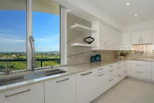 415 L Ambiance Dr, Longboat Key, FL 34228 - Photo 23