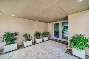 1404 Kenilworth St, Sarasota, FL 34231 - Photo 9