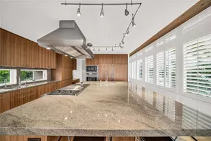 1404 Kenilworth St, Sarasota, FL 34231 - Photo 27