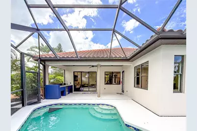 3635 80th Drive E, Sarasota, FL 34243 - Photo 9