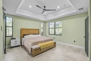 3635 80th Dr E, Sarasota, FL 34243 - Photo 35