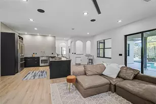 3635 80th Dr E, Sarasota, FL 34243 - Photo 27