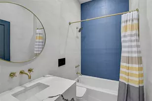 3635 80th Dr E, Sarasota, FL 34243 - Photo 29