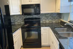 304 47th Ave Dr W, Bradenton, FL 34207 - Photo 7