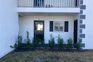 304 47th Ave Dr W, Bradenton, FL 34207 - Photo 1