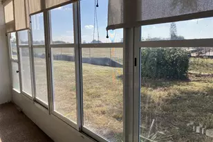 304 47th Ave Dr W, Bradenton, FL 34207 - Photo 19