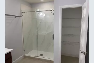 690 Hadley Place E, Naples, FL 34104 - Photo 19