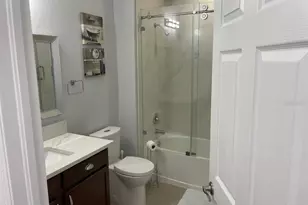 690 Hadley Pl E, Naples, FL 34104 - Photo 23