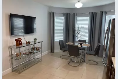 690 Hadley Place E, Naples, FL 34104 - Photo 9