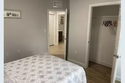 690 Hadley Place E, Naples, FL 34104 - Photo 29