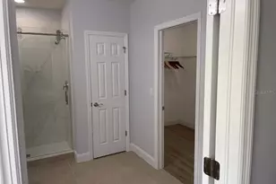 690 Hadley Pl E, Naples, FL 34104 - Photo 17