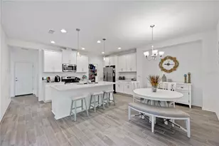 6081 Amberly Dr, Bradenton, FL 34208 - Photo 5