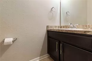 1218 Grantham Dr, Sarasota, FL 34234 - Photo 31