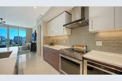 111 S Pineapple Avenue #604, Sarasota, FL 34236 - Photo 19