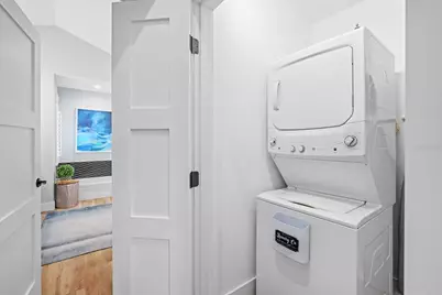 664 Key Royale Drive, Holmes Beach, FL 34217 - Photo 23