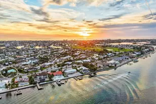 664 Key Royale Dr, Holmes Beach, FL 34217 - Photo 57