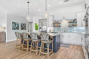 664 Key Royale Dr, Holmes Beach, FL 34217 - Photo 13