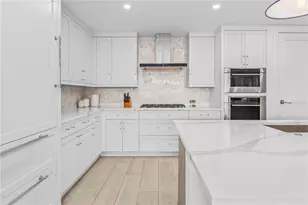 1035 Seaside Dr, Sarasota, FL 34242 - Photo 7