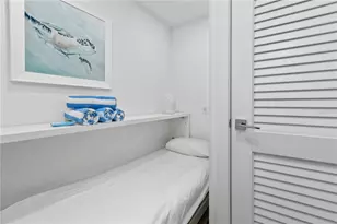 1035 Seaside Dr, Sarasota, FL 34242 - Photo 23