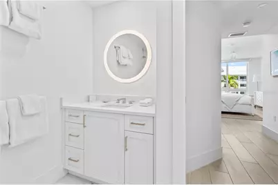 1035 Seaside Drive #404, Sarasota, FL 34242 - Photo 13