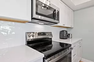 1214 Moonmist Cir, Sarasota, FL 34242 - Photo 13