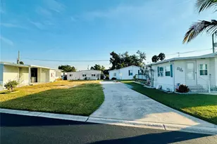 522 Centre St, Palmetto, FL 34221 - Photo 1