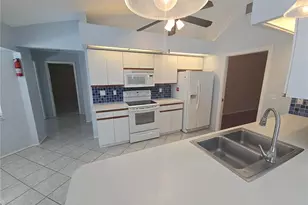 1008 Cimarron Cir, Bradenton, FL 34209 - Photo 11