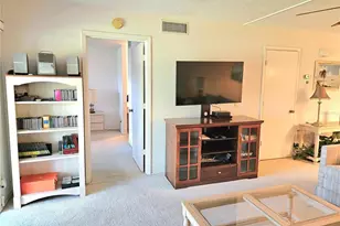 2989 Taywood Meadow, Sarasota, FL 34235 - Photo 7