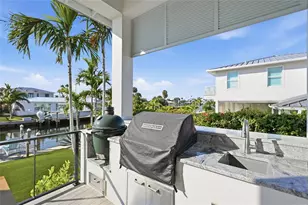 628 Dundee Ln, Holmes Beach, FL 34217 - Photo 63