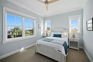 628 Dundee Ln, Holmes Beach, FL 34217 - Photo 43