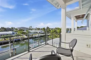 628 Dundee Ln, Holmes Beach, FL 34217 - Photo 51