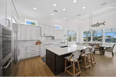 628 Dundee Lane, Holmes Beach, FL 34217 - Photo 17