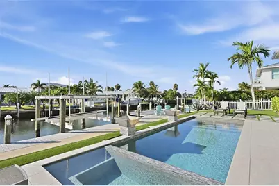 628 Dundee Lane, Holmes Beach, FL 34217 - Photo 77