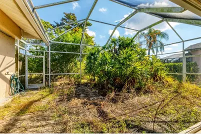 7437 Featherstone Boulevard, Sarasota, FL 34238 - Photo 31