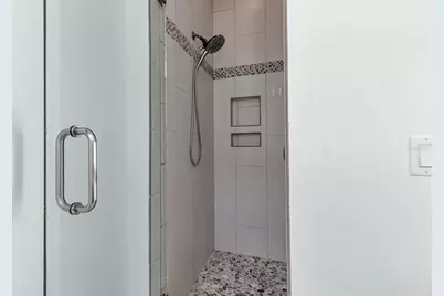 718 Key Royale Drive, Holmes Beach, FL 34217 - Photo 39