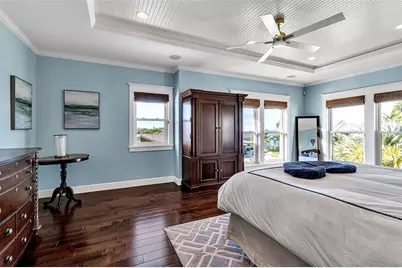 718 Key Royale Drive, Holmes Beach, FL 34217 - Photo 57