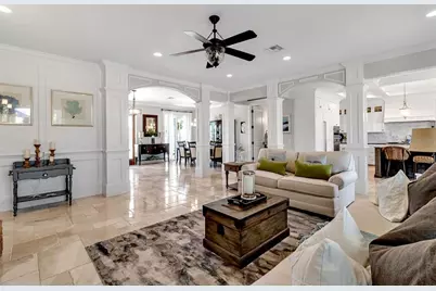 718 Key Royale Drive, Holmes Beach, FL 34217 - Photo 19