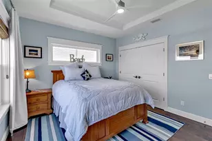 718 Key Royale Dr, Holmes Beach, FL 34217 - Photo 67